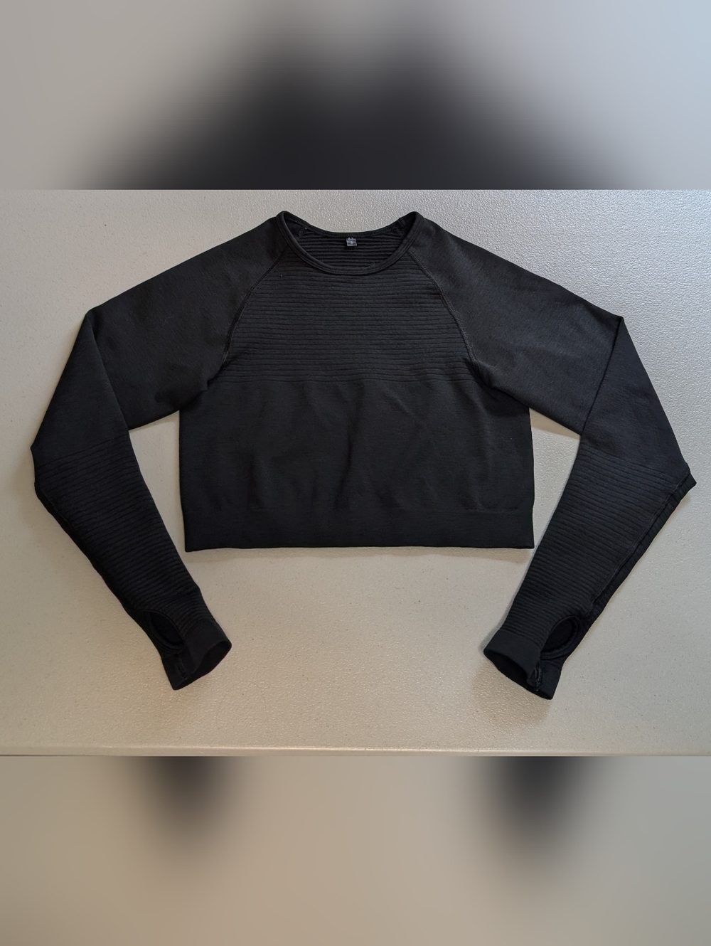 Alphalete small black crop top